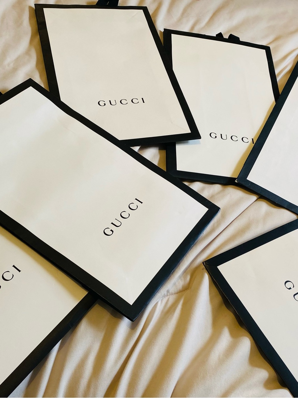 🛍️Gucci Authentic Black and White Branded Shopping Bag Set. May Sell Separate.